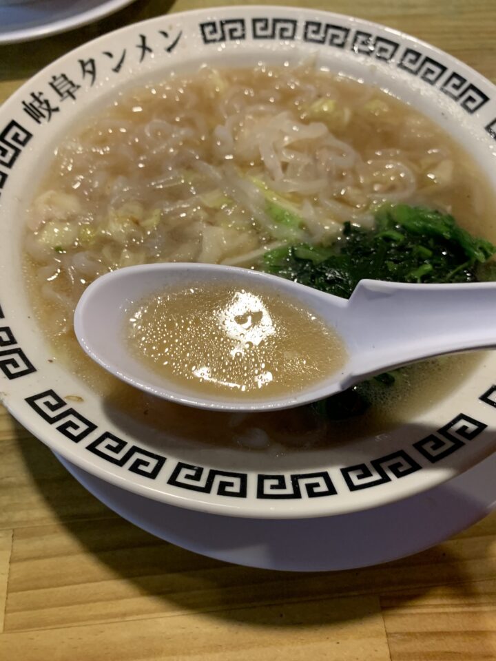 岐阜タンメンのスープ